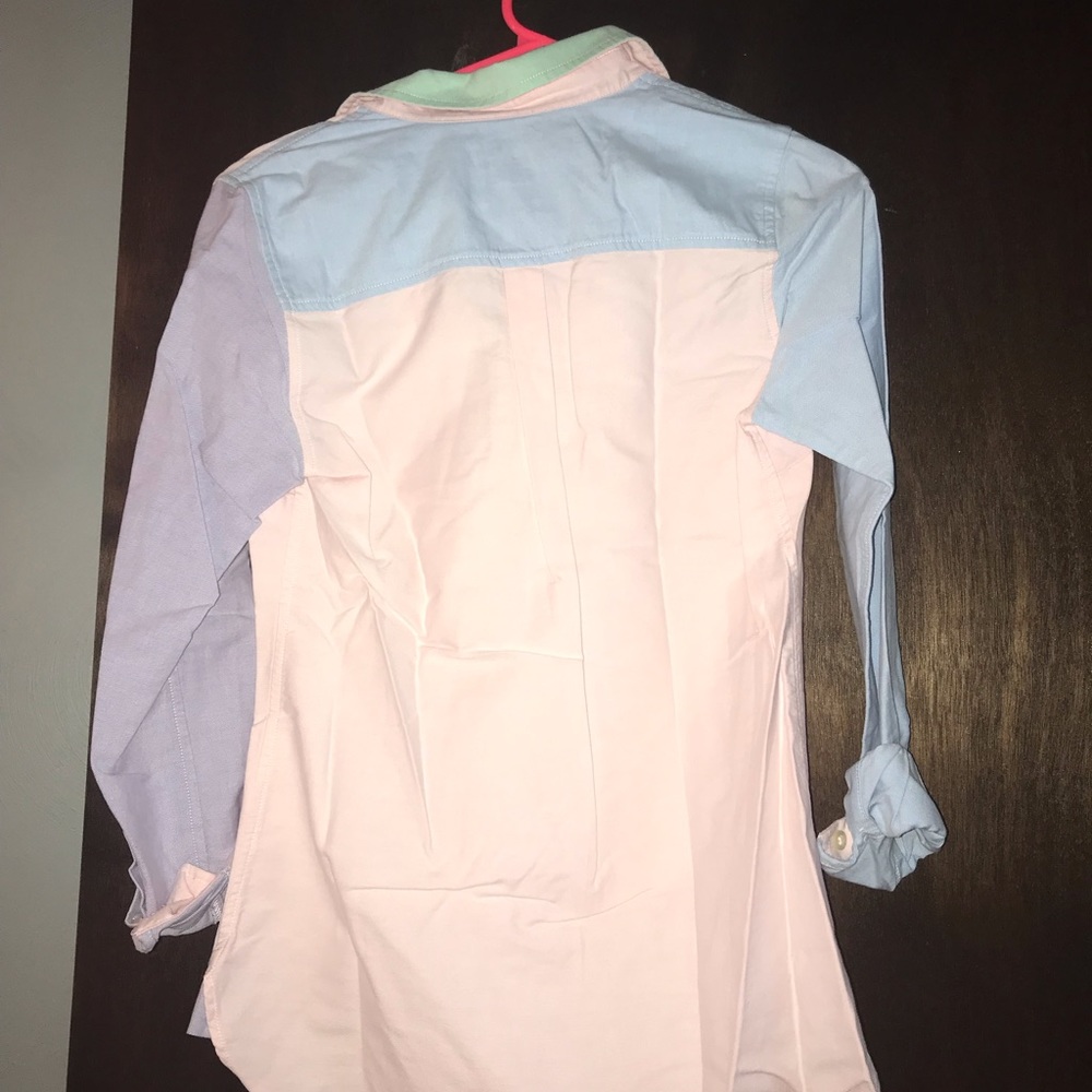 Vineyard Vines Button Down - image 1